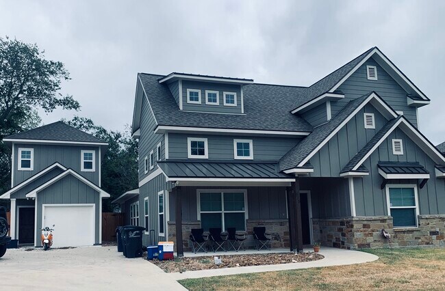 Foto del edificio - 615 Fairview Ave