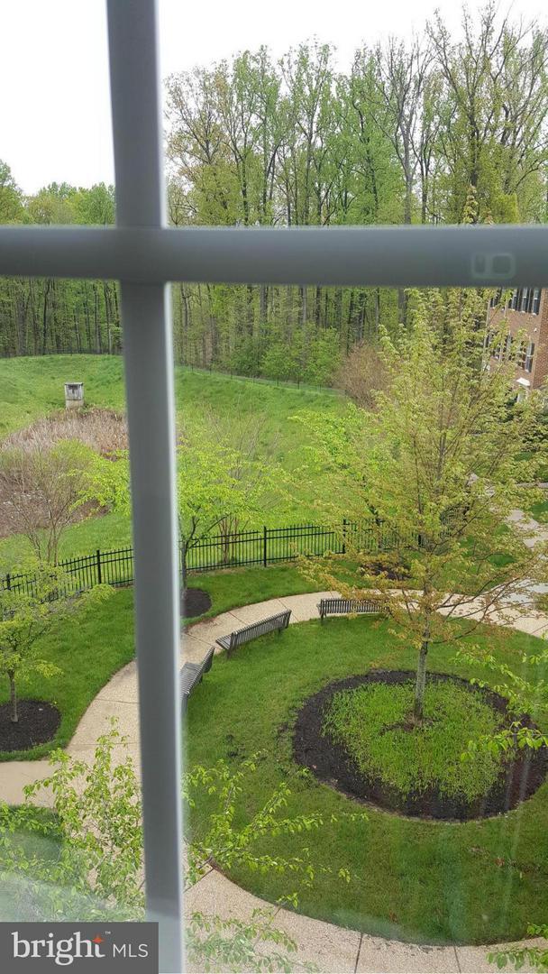 Foto del edificio - 9412 High Rock Way