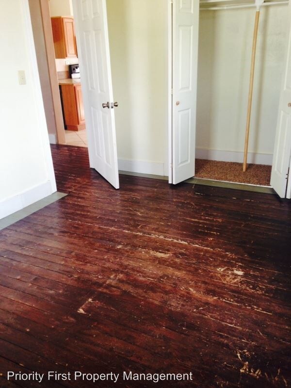 Building Photo - 2 br, 1 bath House - 1015 N 3000 W