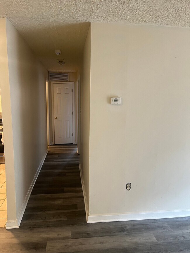 Foto del edificio - 5106 F St SE