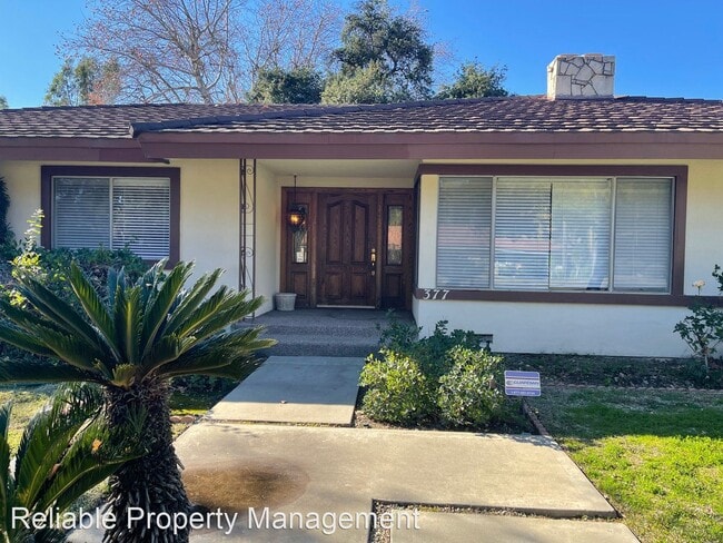 Building Photo - 4 br, 2.5 bath House - 377 N. Catherine Park