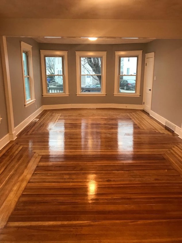 Primary Photo - 105 Reservoir Ave