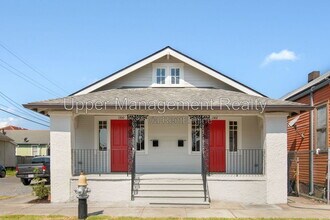 Building Photo - 1302 Congress St