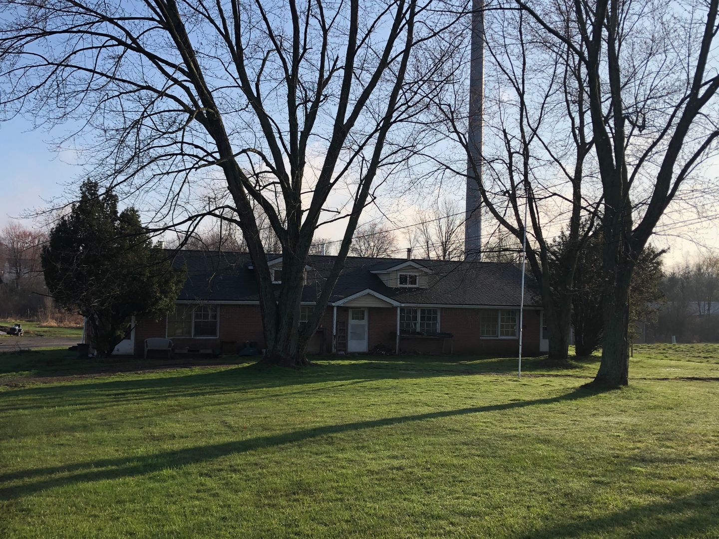 9842-44-46 E Washington St Chagrin Falls, OH 44023 – photo 1 of 6
