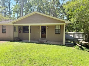 Building Photo - 1312 Beanland Dr