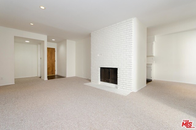 Building Photo - 1340 S Beverly Glen Blvd