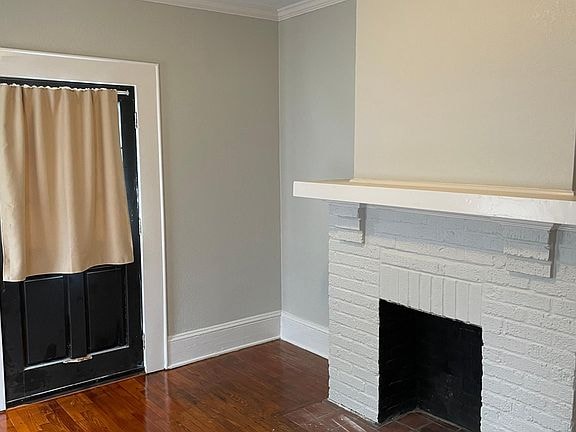 Building Photo - 515 E Tremont Ave