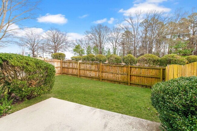 Foto del edificio - 10360 Caracara Dr