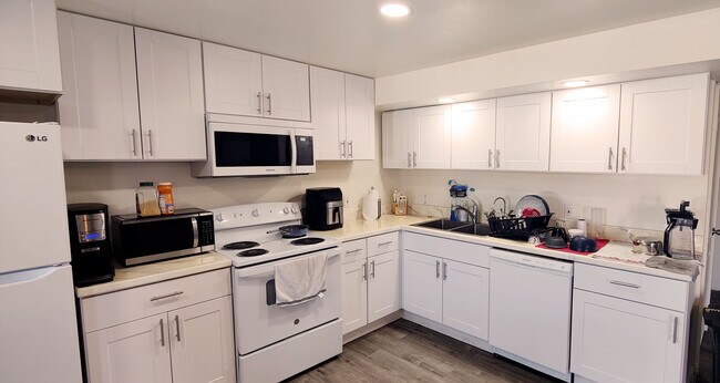Foto del edificio - 9337 N Tampa Dr