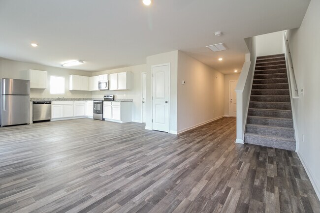 Building Photo - 7 Carters Grn Dr