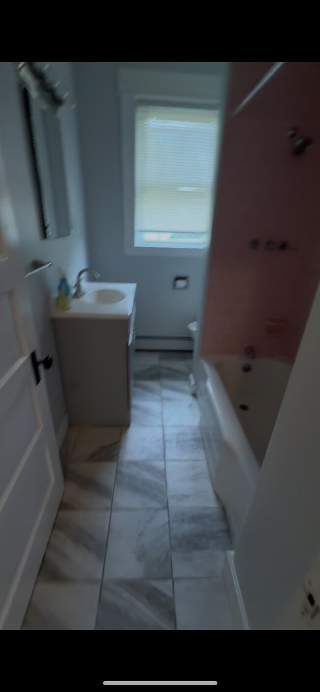 Foto del edificio - 40 Metropolitan Ave