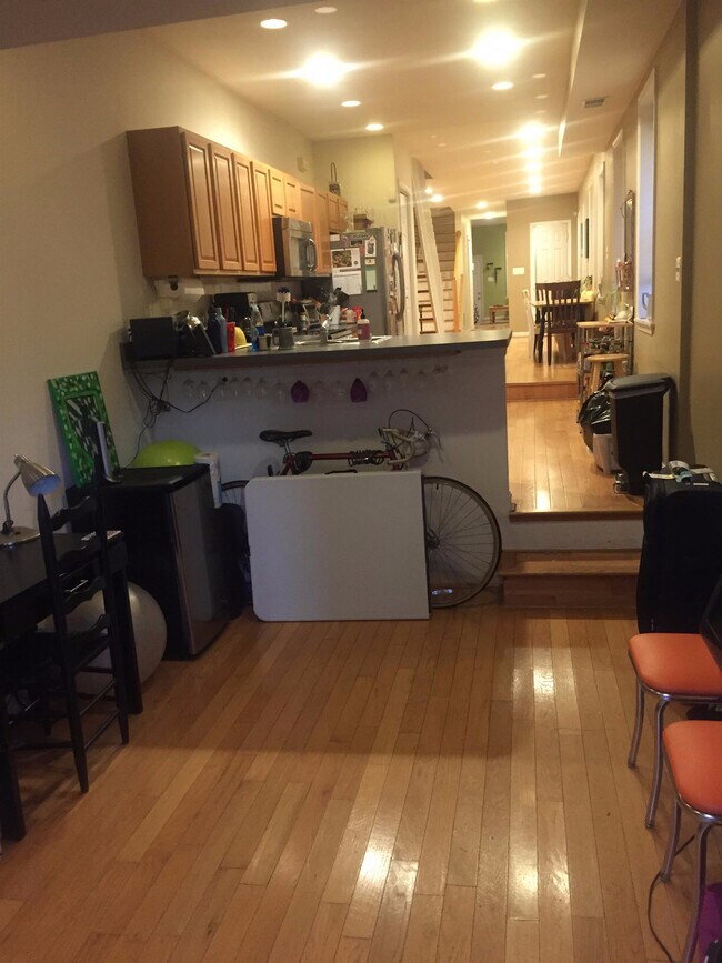 Building Photo - 1430 Light St