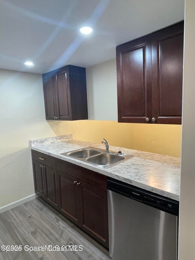 Foto del edificio - 119 San Paulo Ct