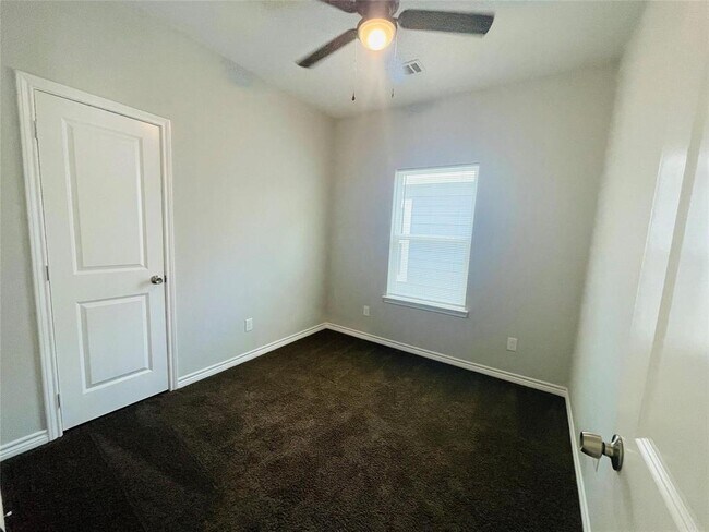 Foto del edificio - 16618 Meadowcroft St
