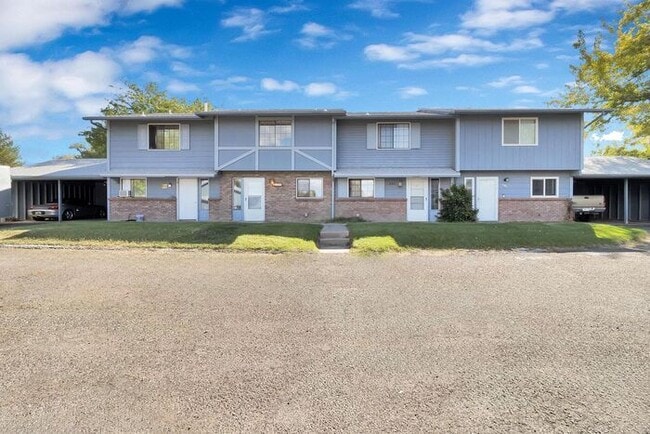 Building Photo - 2 Bedroom Condo near CMU