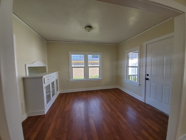 Foto del edificio - 522 W Florence Ave