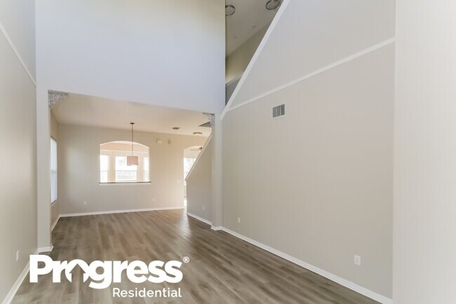 Building Photo - 4194 Beaumont Loop