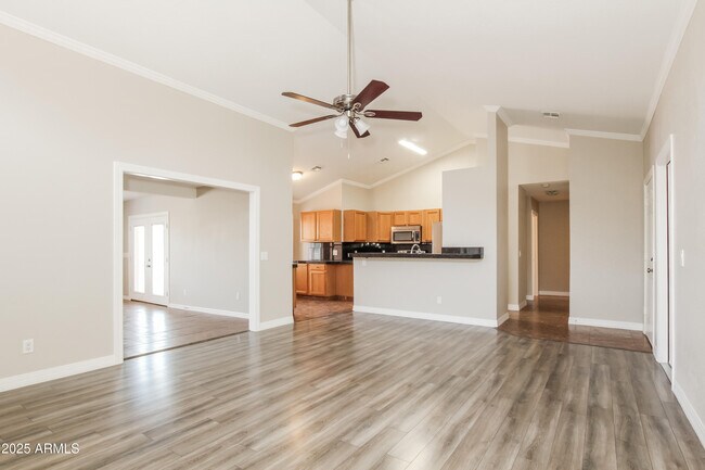 Building Photo - 6410 W Sandra Terrace