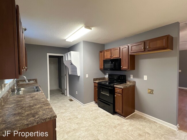 Foto del edificio - 3 br, 2 bath House - 127 Lodge Ct