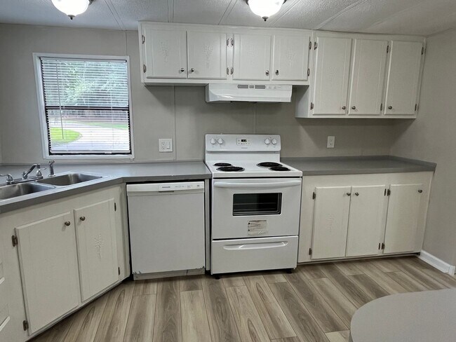 Foto del interior - Grove Point Mobile Homes