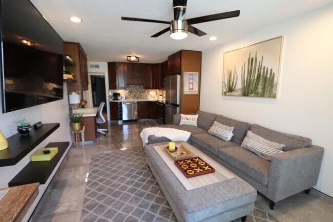 Foto del edificio - 9639 Spyglass Ave
