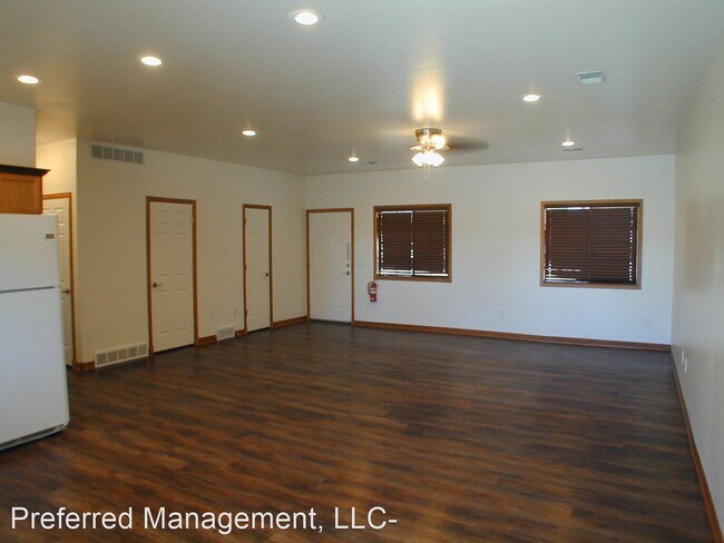 Building Photo - 3 br, 2 bath House - 1306 Diamond Ave