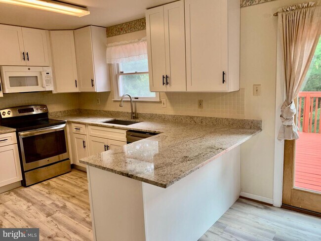 Building Photo - 3610 Mill Lawn Ct