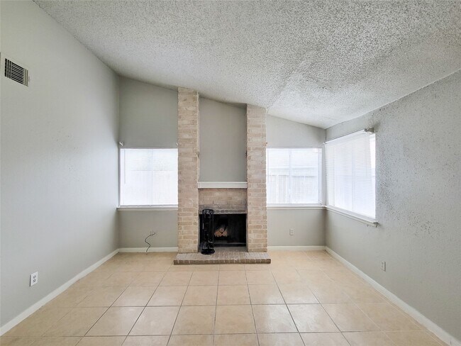 Foto del edificio - 17706 Glenhagen Ct
