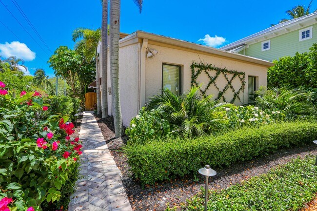 Building Photo - ***CAT\DOG PET FRIENDLY***NEW PHOTOS UPLOA...