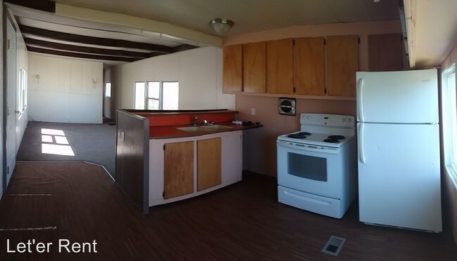 Foto del edificio - 2 br, 1 bath House - 595 C  SW Birch Place