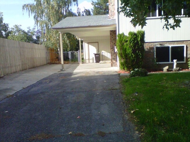 Foto del edificio - House located in West Valley