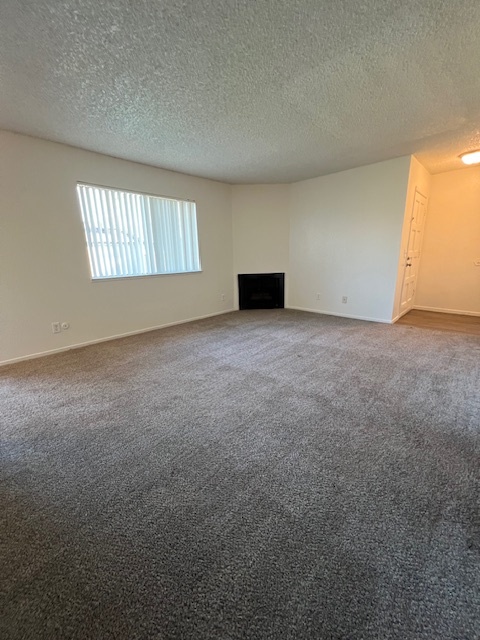 Living Room - Lindsay Apartments