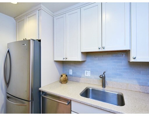 Foto principal - 950 Massachusetts Ave