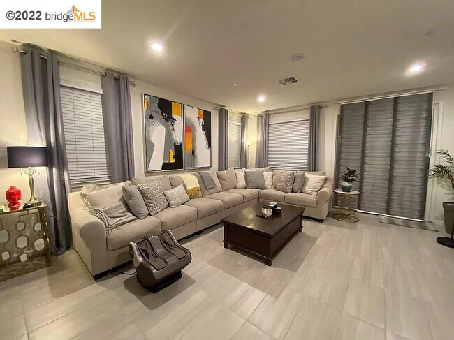 Foto del edificio - 504 Amari Ct