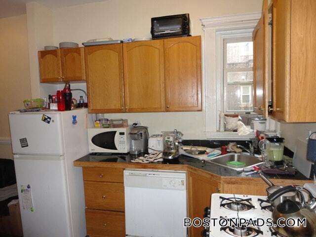 Primary Photo - 38 Hemenway St