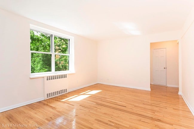 Building Photo - 5555 Netherland Ave