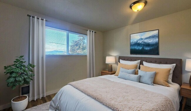 Foto del edificio - 624 NE Housley Ave