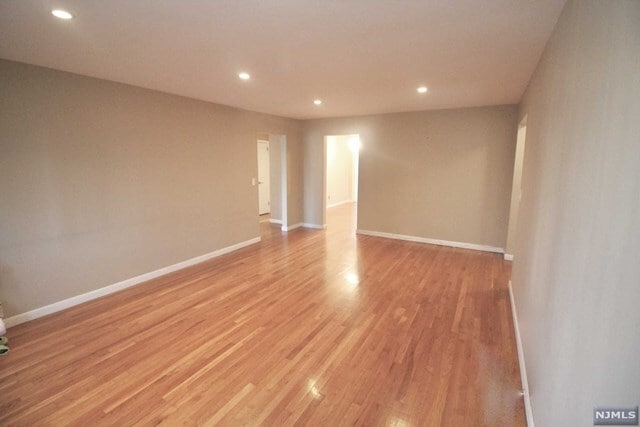 Building Photo - 384 Bernard Pl