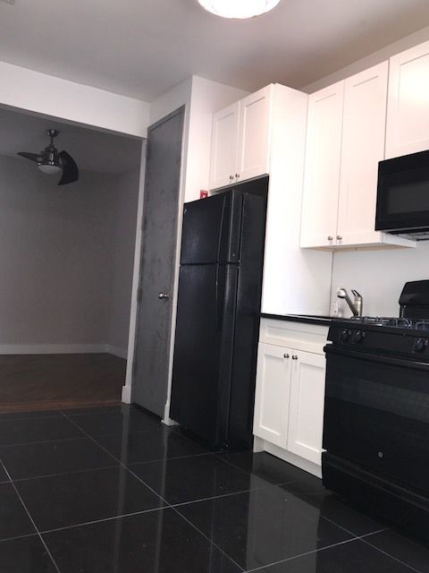 Foto del edificio - 784 St Johns Pl