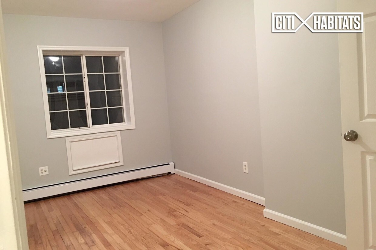 Foto del edificio - 768 E 161st St