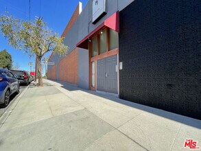 Building Photo - 5401 Alvern Cir