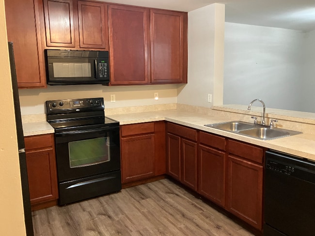 Building Photo - 152 Bertram Dr