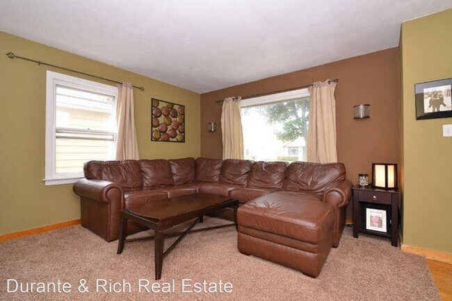 Foto del edificio - 3 br, 1 bath House - 4068 N 86th St