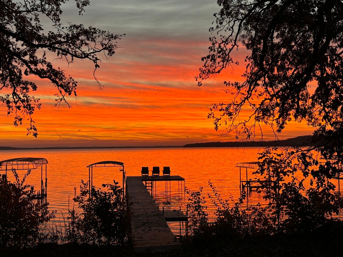 Primary Photo - 2225 Middleton Beach Rd