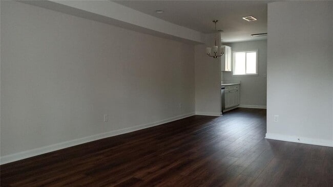 Building Photo - 2156 Park Terrace