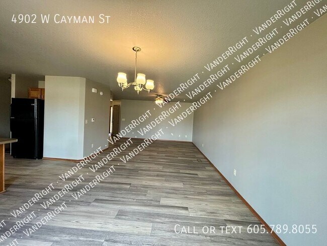 Foto del edificio - 4902 W Cayman St