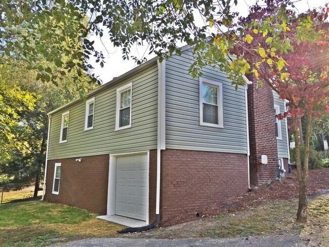 Building Photo - Great house in the City of Maryville
