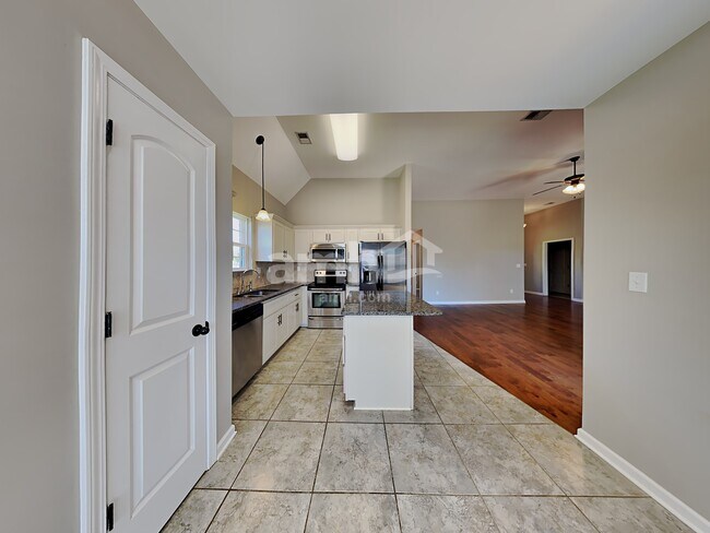Foto del edificio - 4223 Bramble Crest Drive