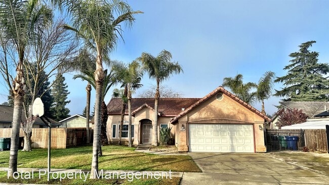 Building Photo - 3 br, 2.5 bath House - 705 S. Latimer St.