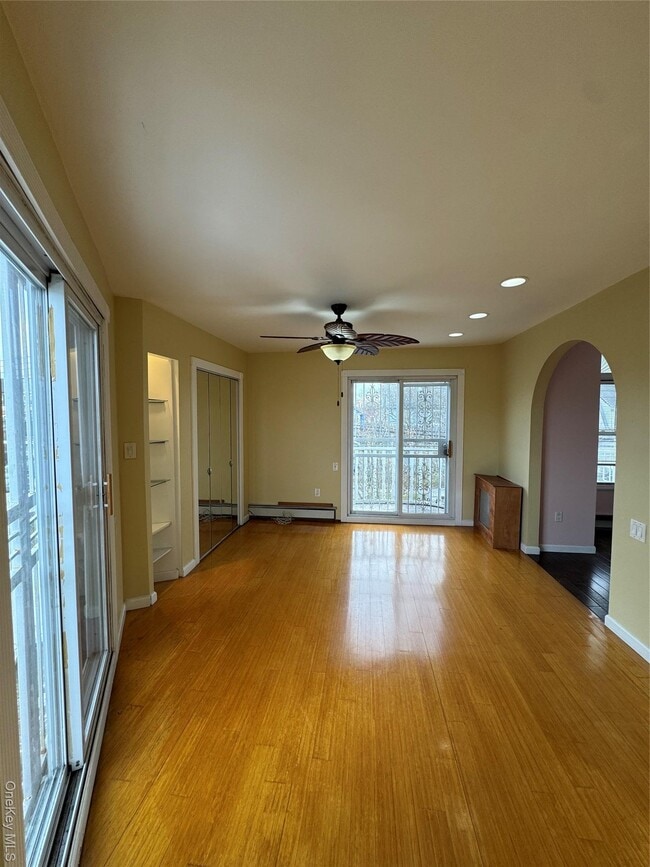 Building Photo - 94-30-94199 199th St